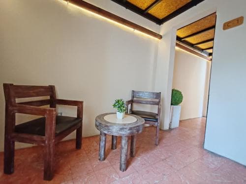 Hostalgia Casa Zul