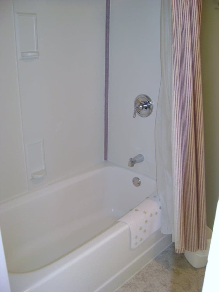 Four Creeks Bed & Breakfast