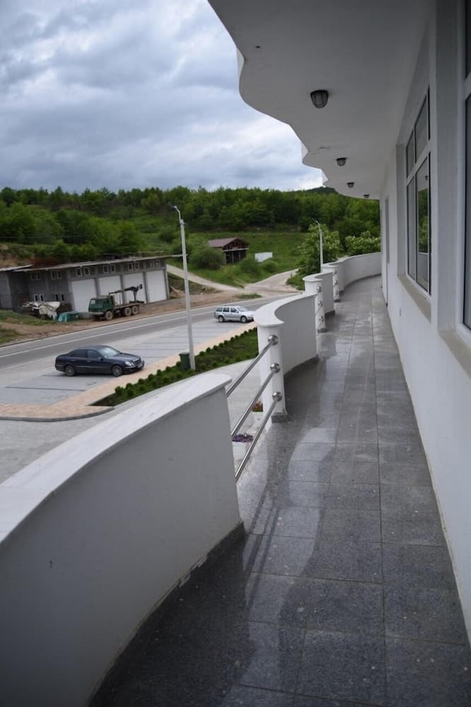 Hotel Emro