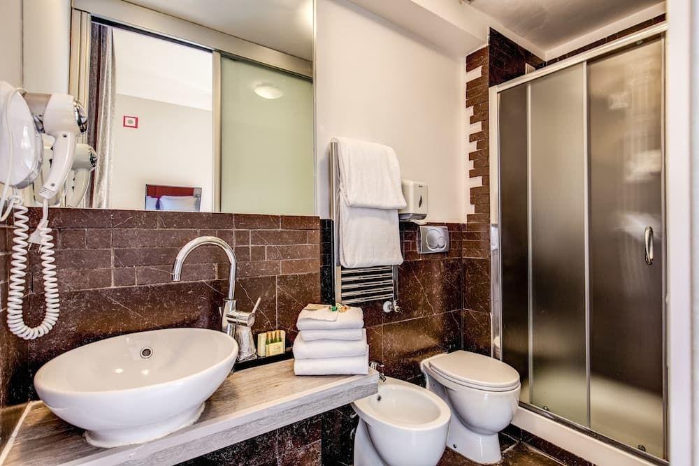 WRH Suites