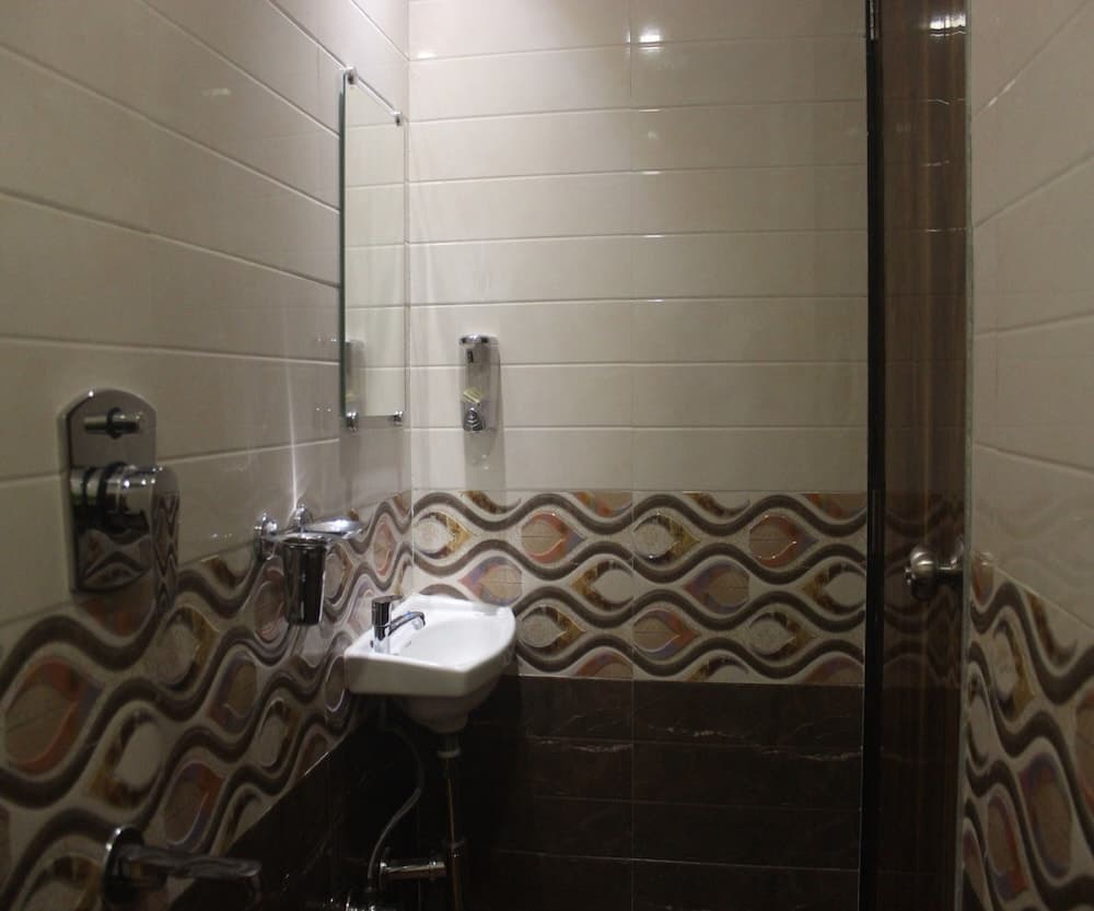 Tanvi Guest House