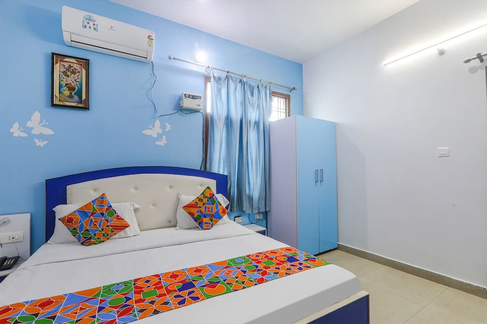 Fabexpress Jmd Inn