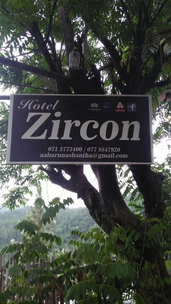Zircon Ella