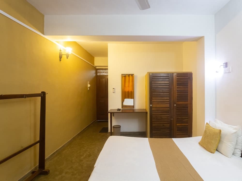 Ivory Inn