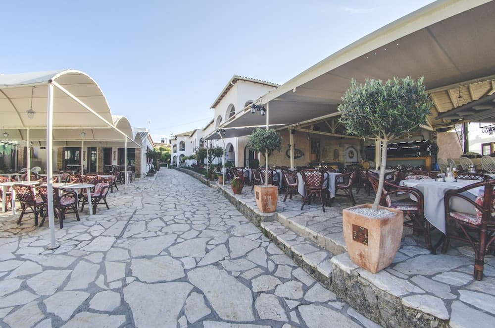 Iliada Beach Hotel