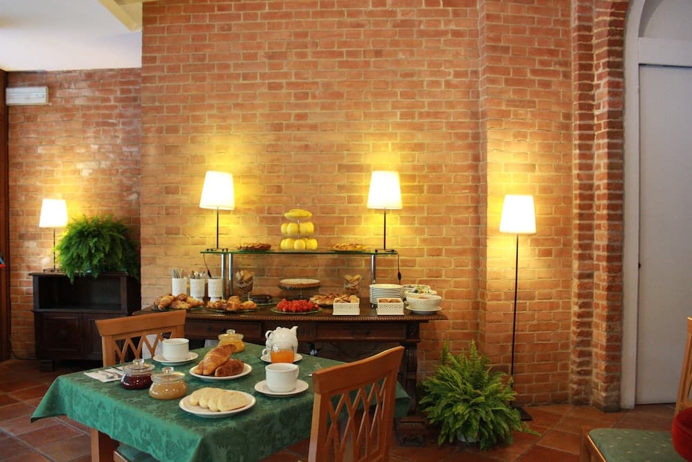 Hotel Portici