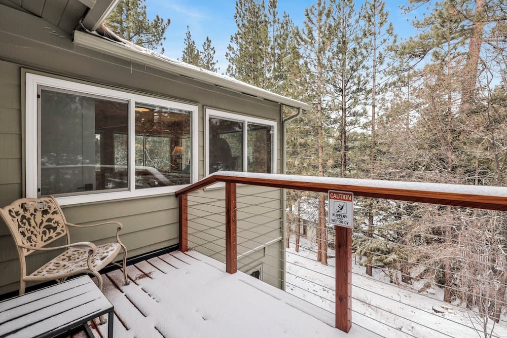Sueños Azules- Fawnskin Retreat Cottage in Big Bear