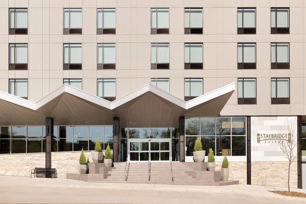 Staybridge Suites Rochester - Mayo Clinic Area by IHG
