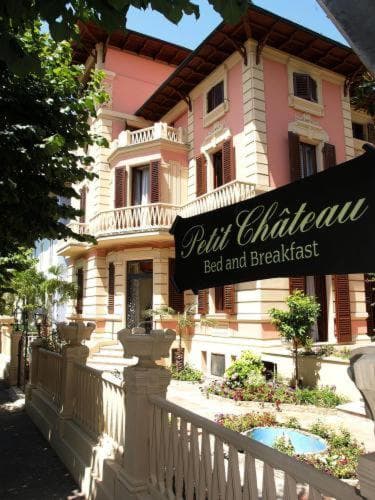 Petit Château