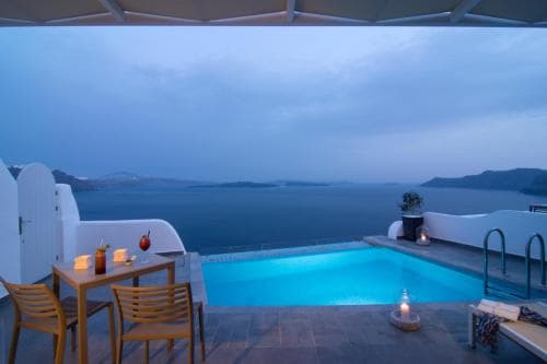 Santorini Secret Suites & Spa