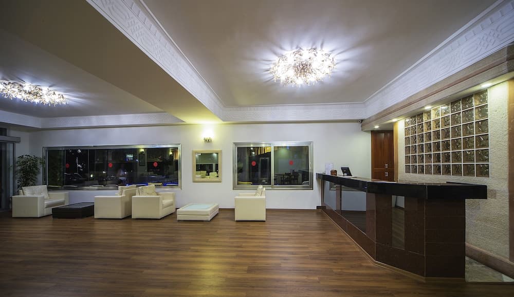 Sun Bay Park Hotel