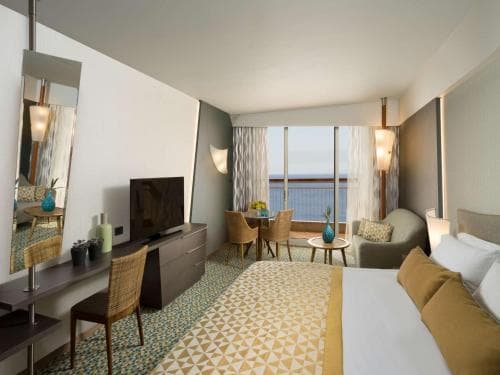 Dan Eilat