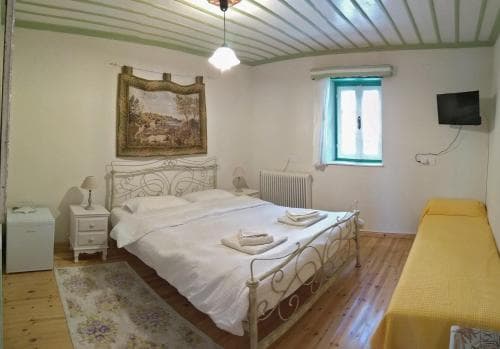 Guesthouse Iro