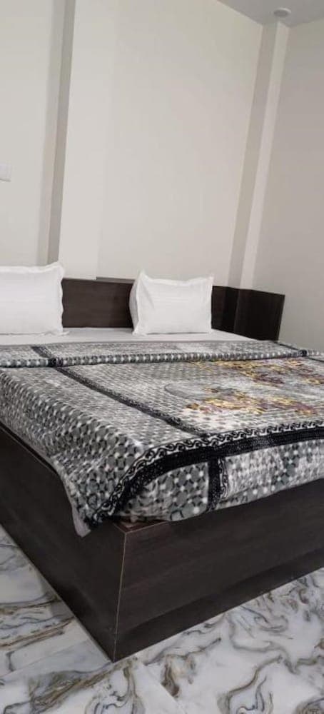 G Guest House Gorakhpur