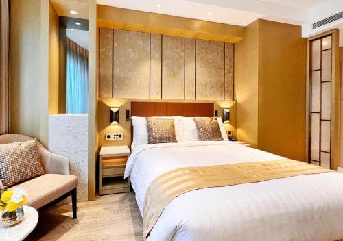 Grand Dragon Hotel