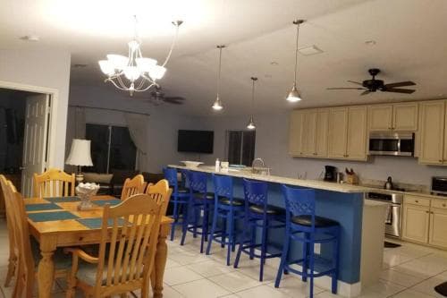 Del Mar Villa