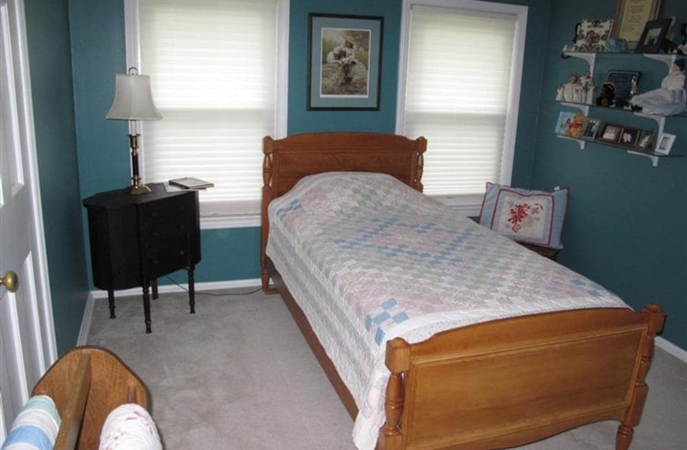 The Birdhouse Bed & Breakfast