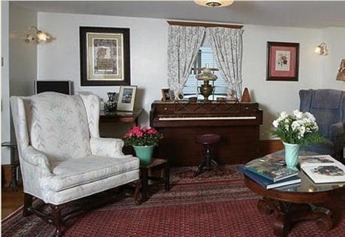 Tuck Inn B&B