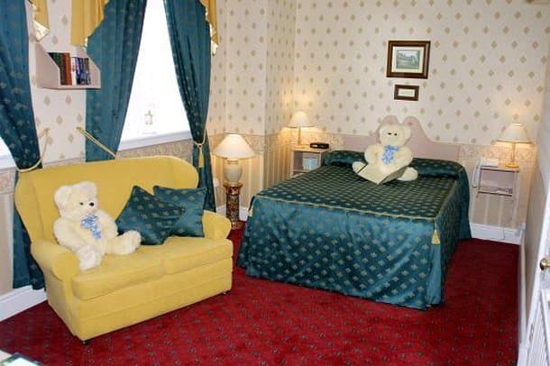 Buckinghams Hotel