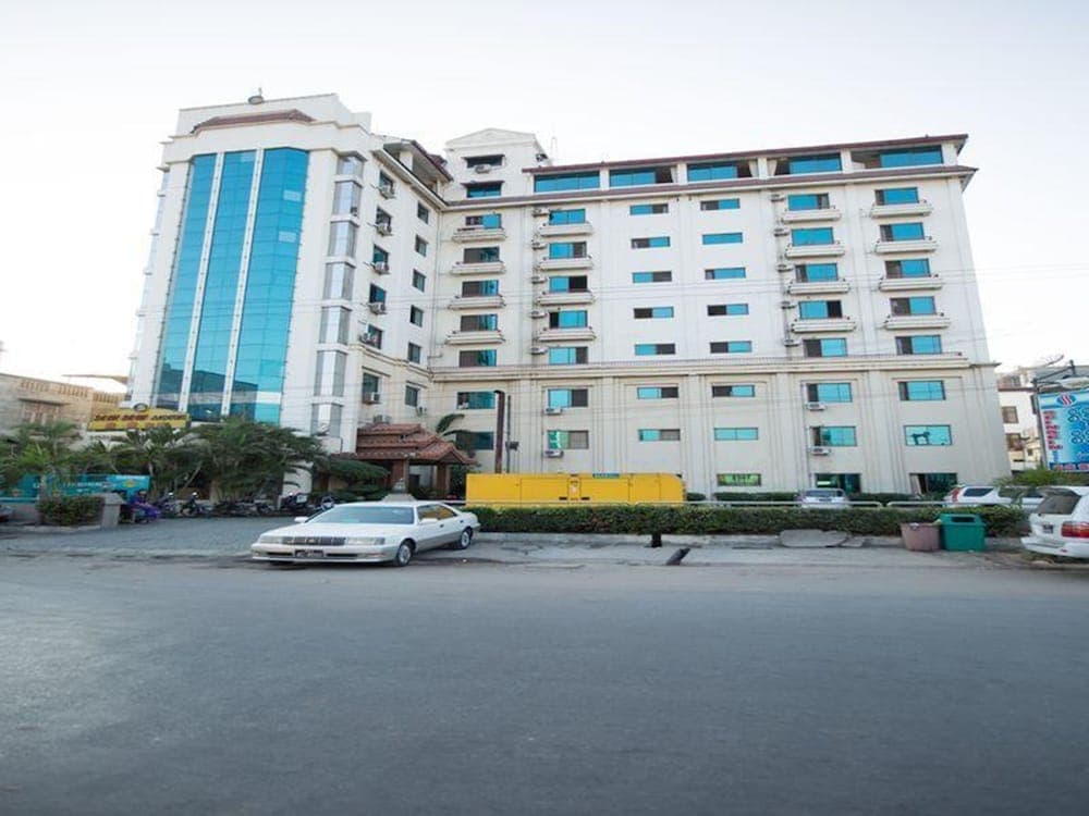 Sein Sein hotel