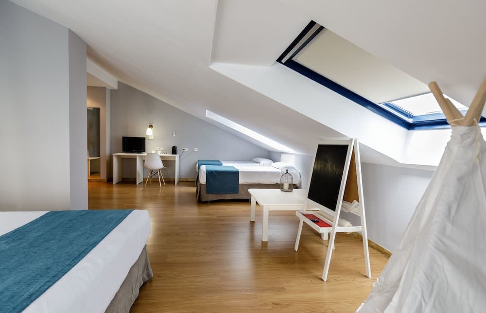 Hotel Jakue