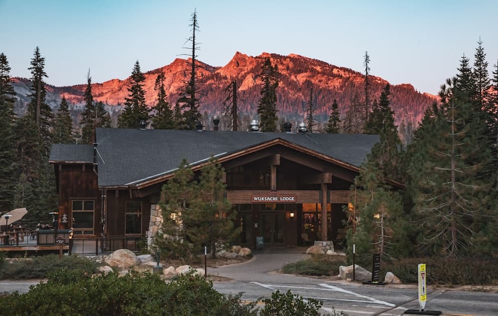 Wuksachi Lodge
