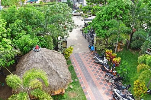 Mad Monkey Hostel Kampot