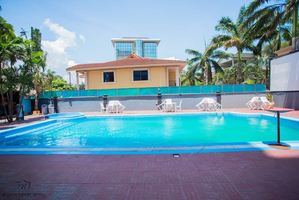 Regency Park Hotel