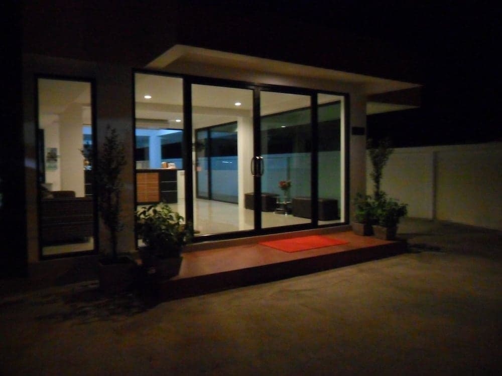 Tikky Place