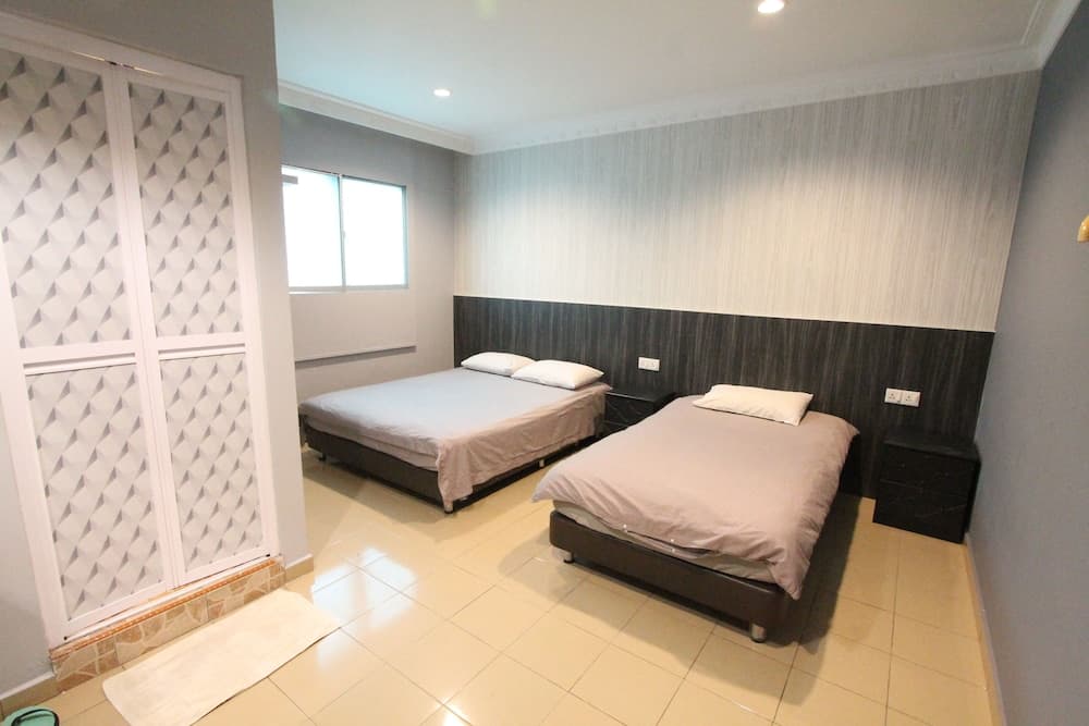 Hotel Station 18