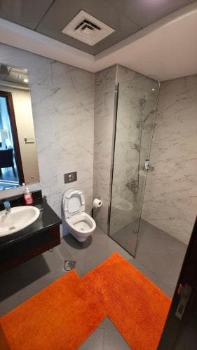 Elegant and comfortably furnished 2BRH apartment in a quiet area!