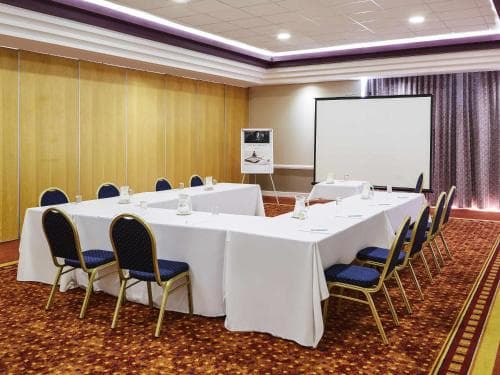 Mercure St Helens