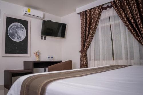 Hotel Sanjo