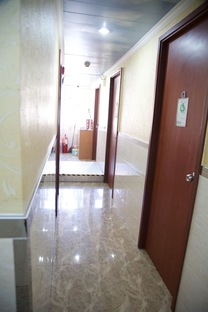 Yau King Hotel