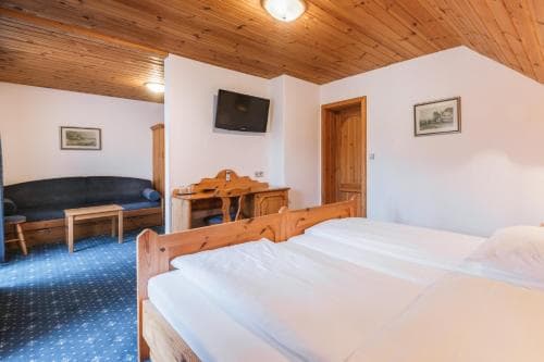 Berc Garni Hotel
