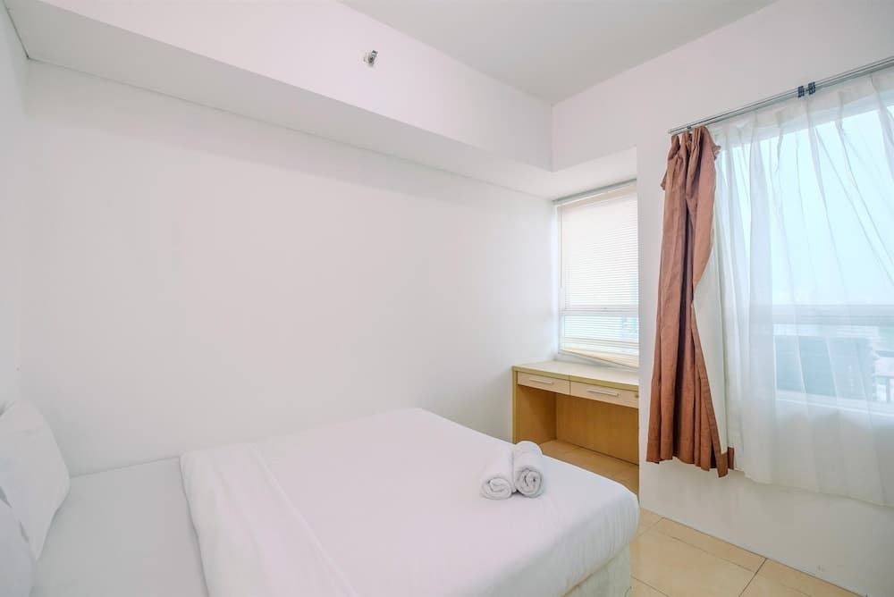 Spacious 2BR Apartment at MT Haryono Square By Travelio