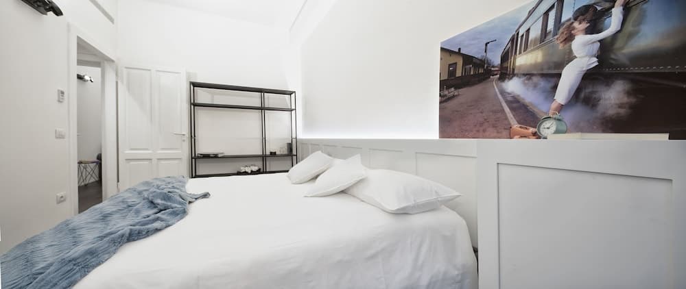 Emilia Suite Express