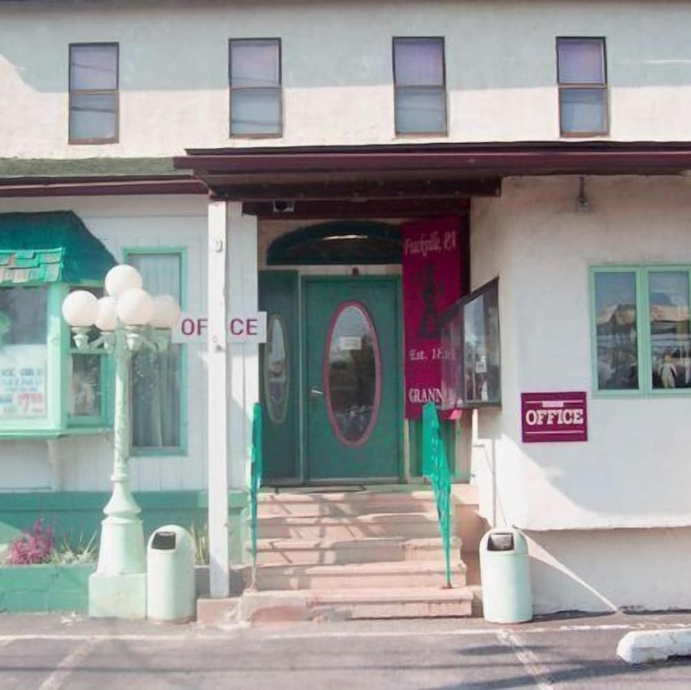 Granny's Motel