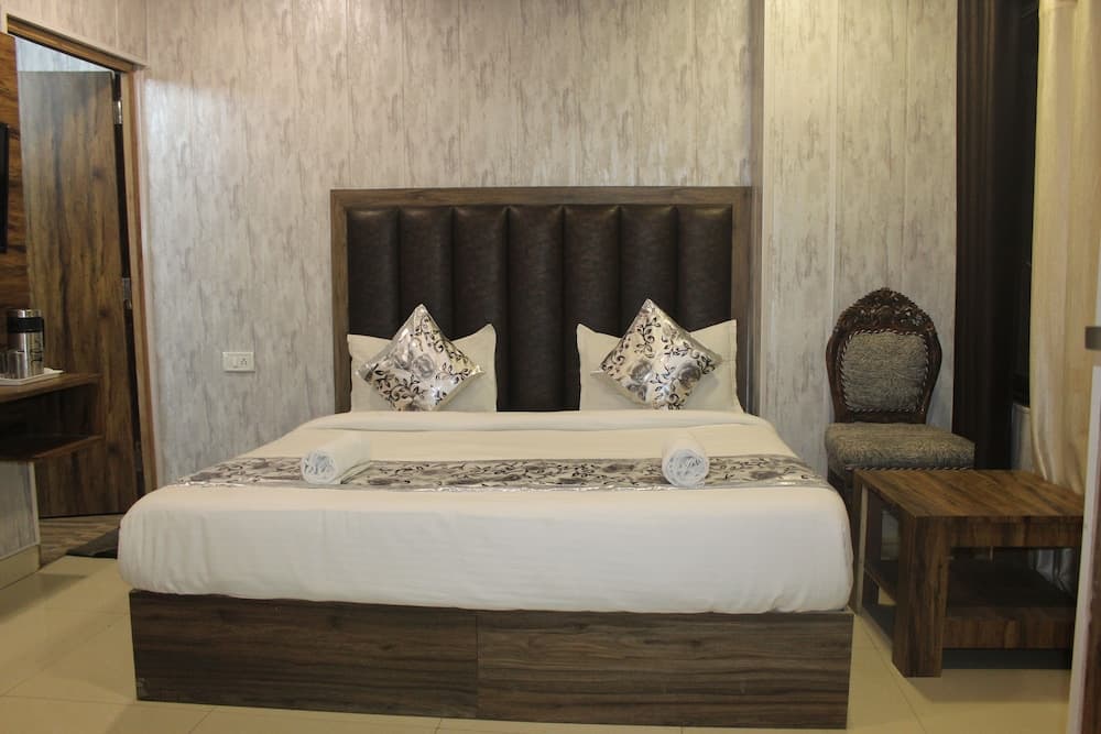 HOTEL SMILE RESIDENCY