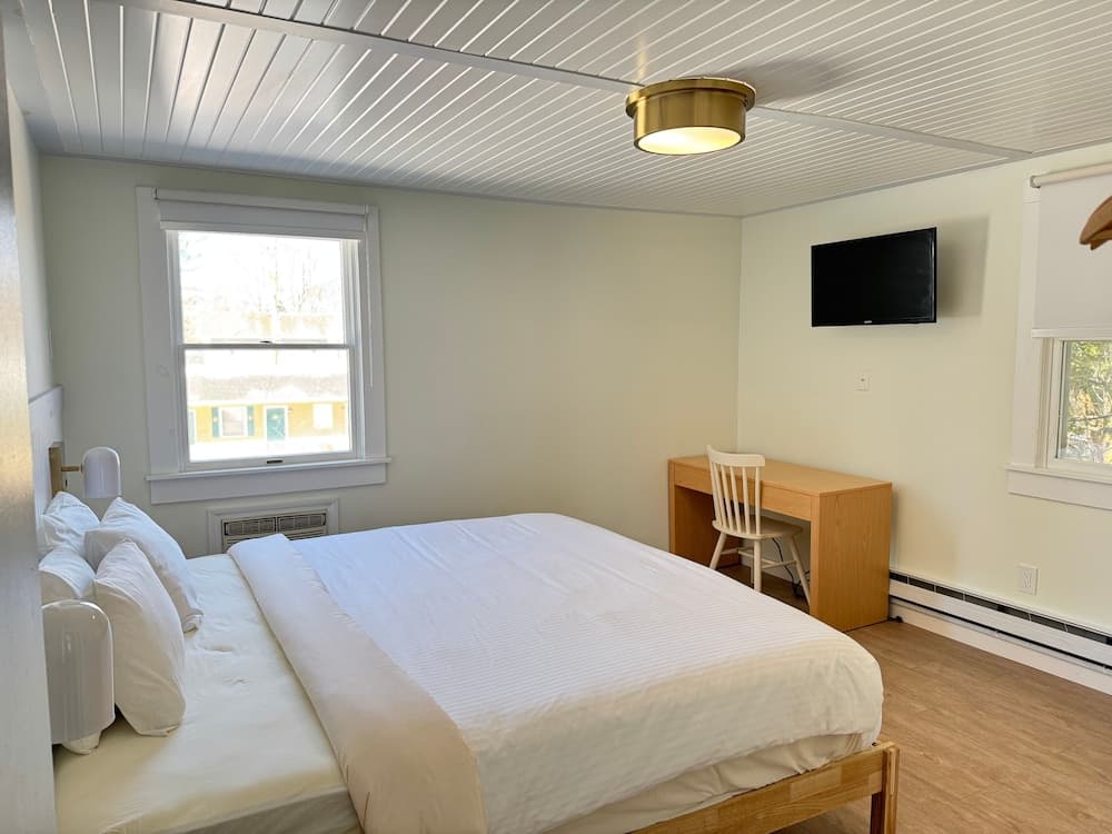 Maple Leaf Inn - Lake Placid