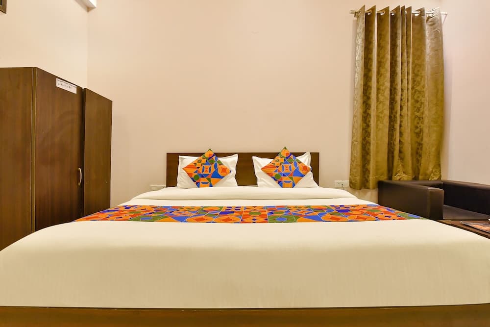 Fabhotel Sarvika