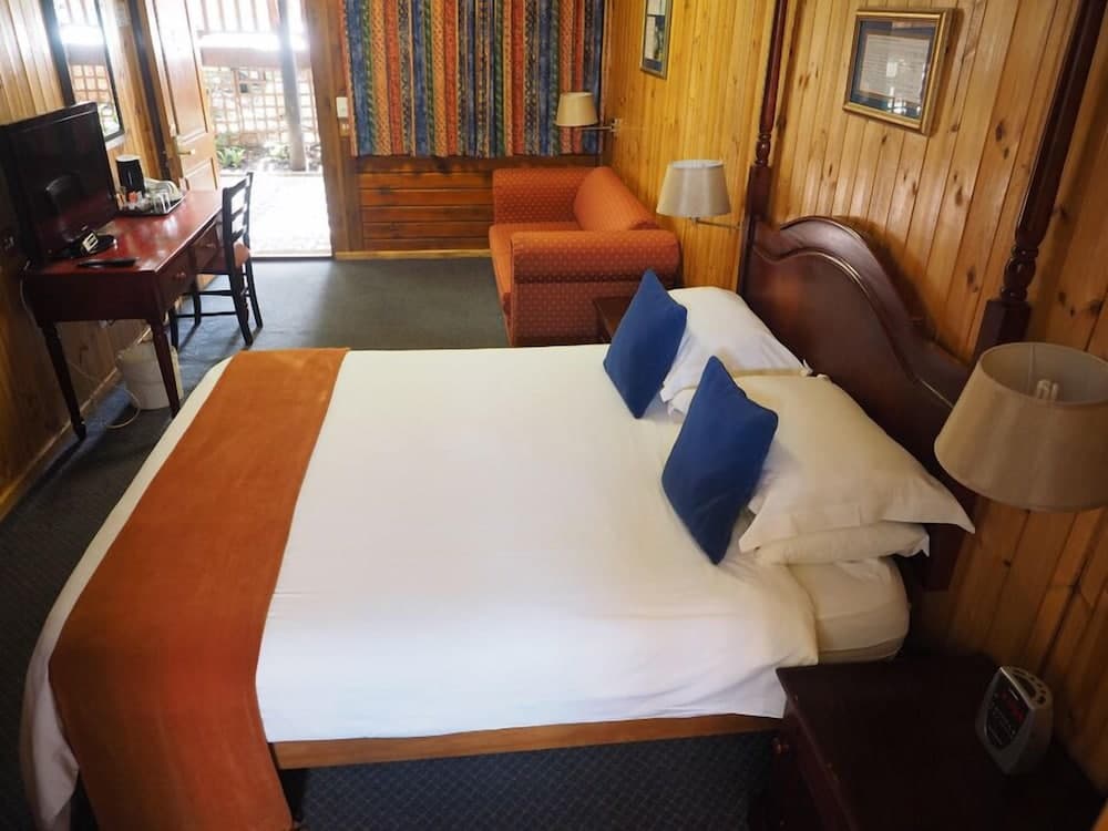 The Graywood Hotel