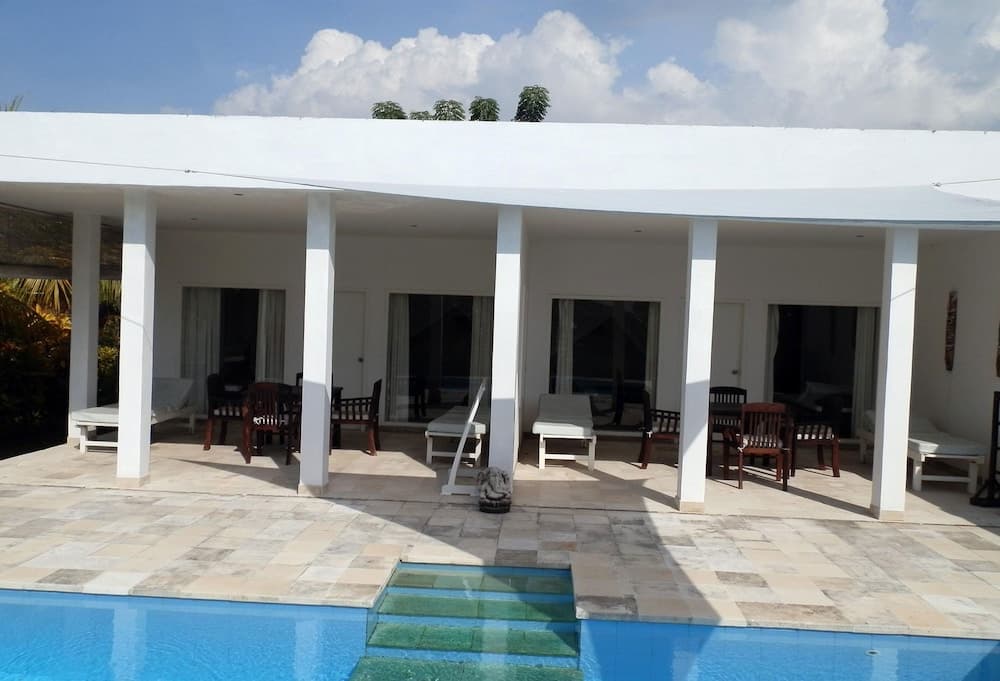 Villa Cymopoleia