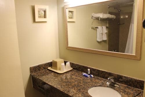 Cape Shore Inn