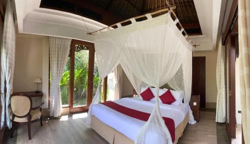 Jimbaran BeachStroll Villa (2BR)