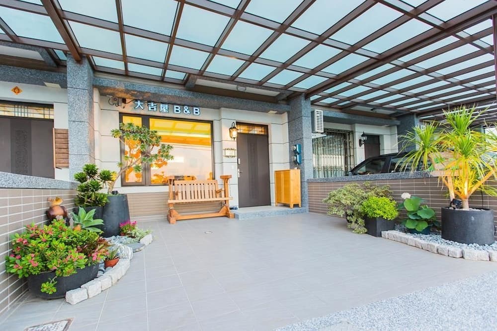 Dagi House B and B