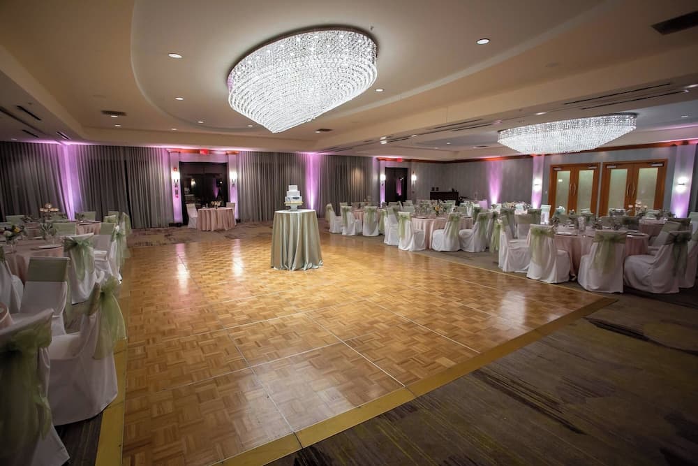 Courtyard by Marriott Hamilton