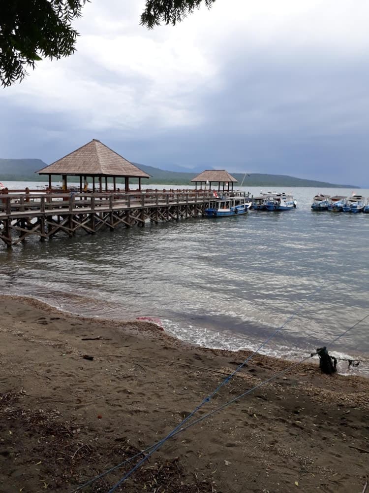 Menjangan Hostel