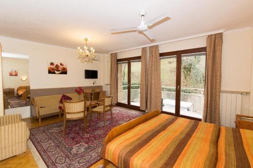 Budavar Pension B&B