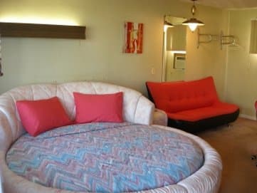 Driftwood Suites